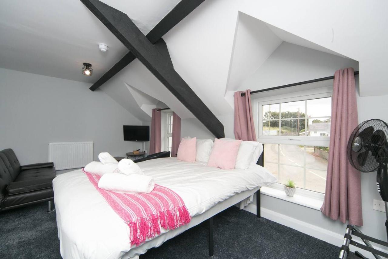 Pass The Keys Modern En-Suite Room In Country Pubrestaurant 2 Llanddona Exterior foto